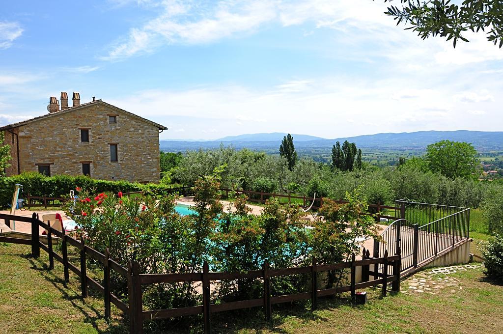 Villa Rosy Assis Exterior foto
