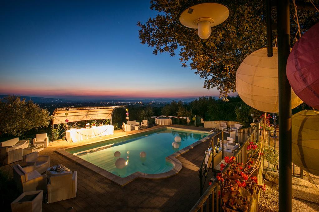 Villa Rosy Assis Exterior foto