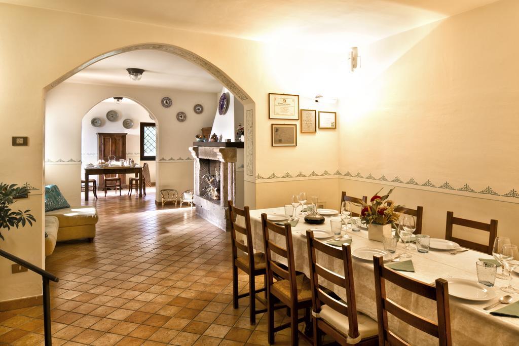 Villa Rosy Assis Exterior foto