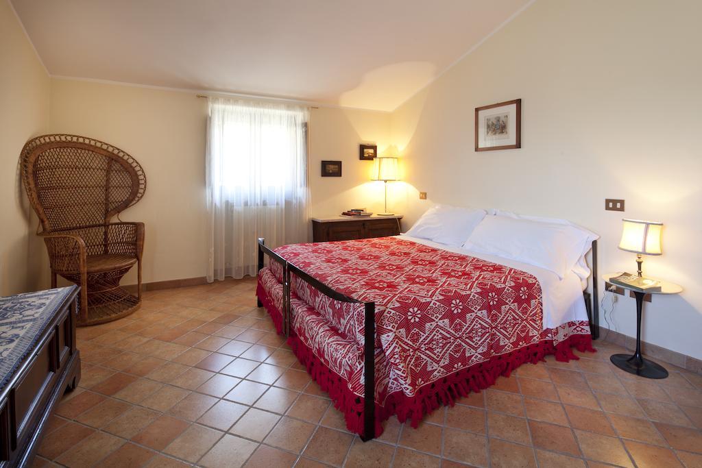 Villa Rosy Assis Exterior foto