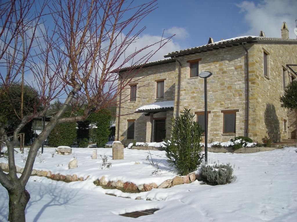 Villa Rosy Assis Exterior foto